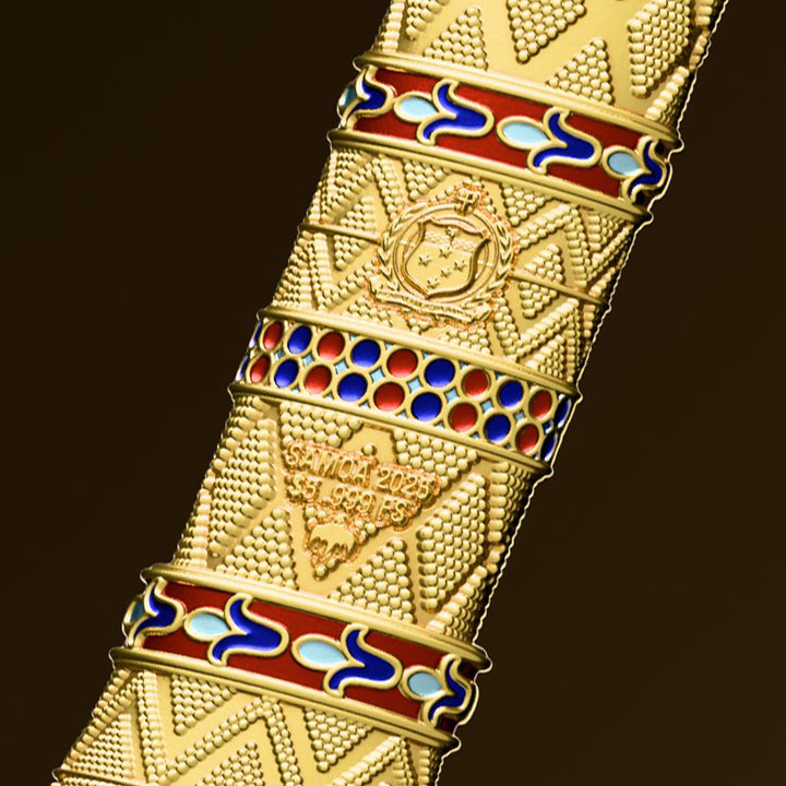 image of the king tutankhamun's dagger